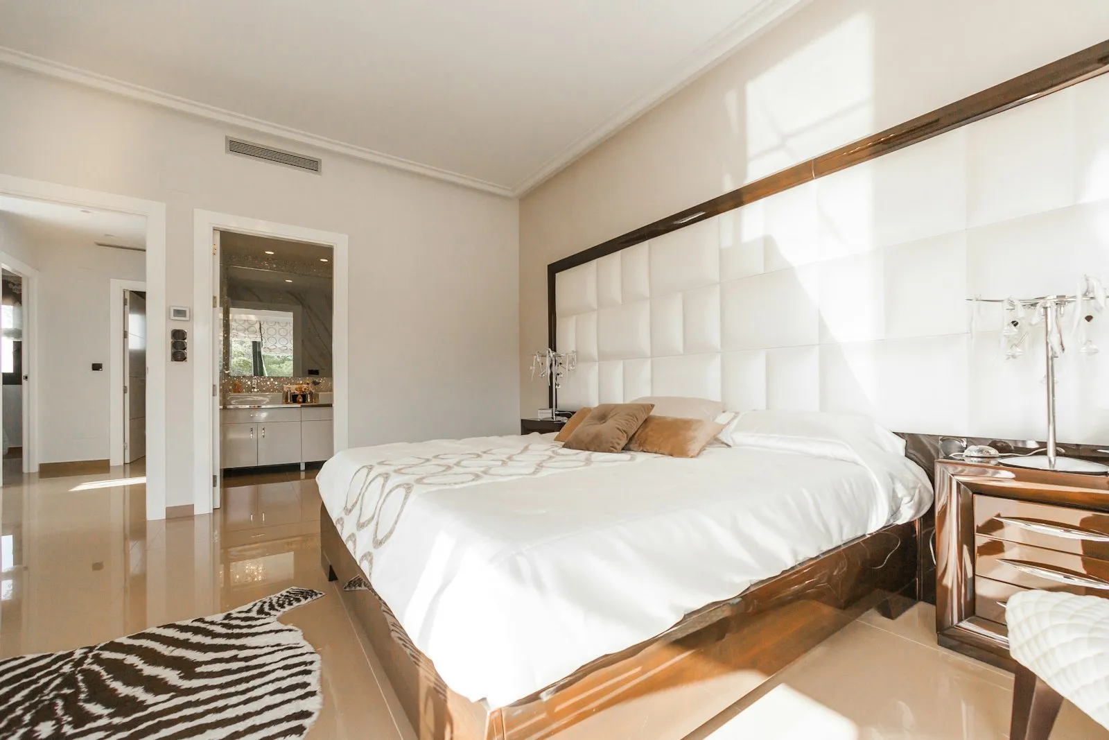 Chambre préparée pour l’arrivée des voyageurs